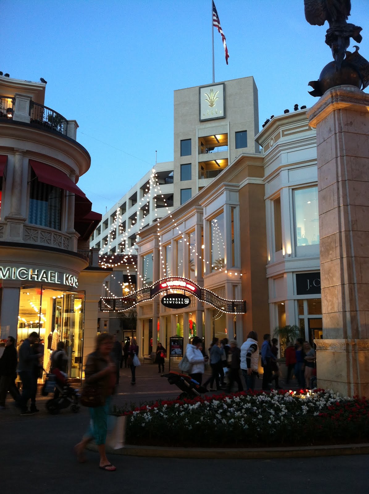 Home Sweet Hollywood Happy New Year, The Grove and The Hollywood Dell