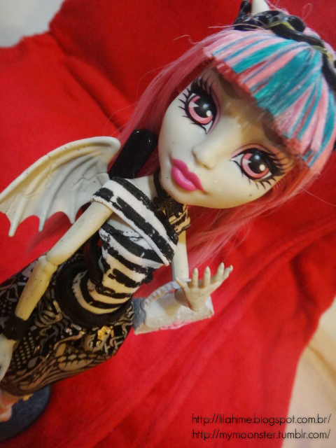 Boneca Jinafire Long Monster High Filha Dragão Chinês 2013