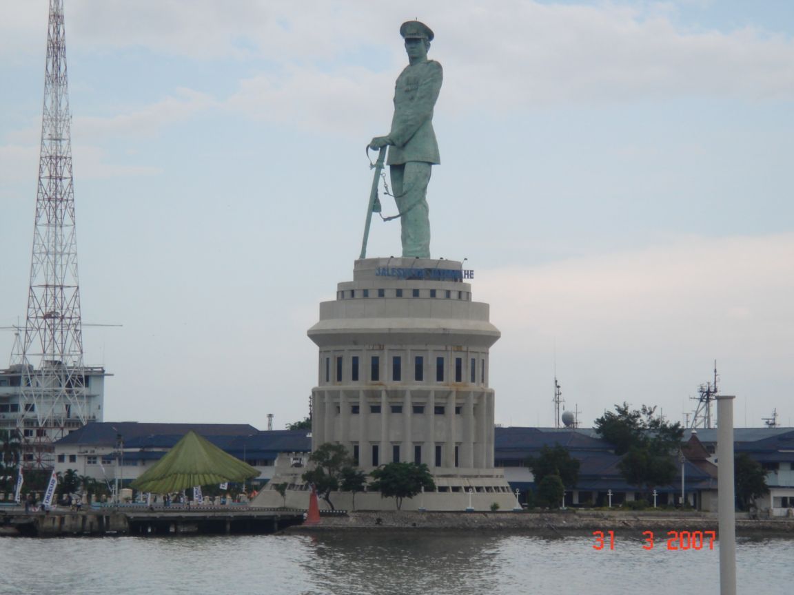CECILIA_: Tanjung Perak