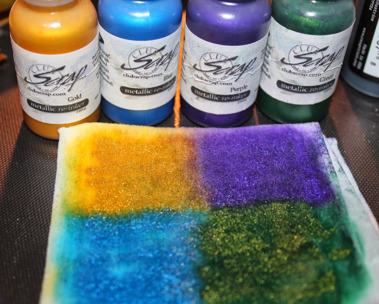 Club Scrap Creates Baby Wipe Technique Challenge