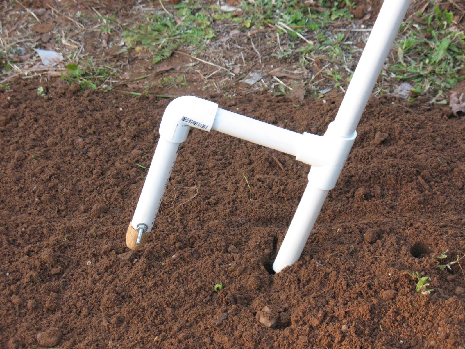 Sensible Survival Build a HandHeld Corn and Bean Planter
