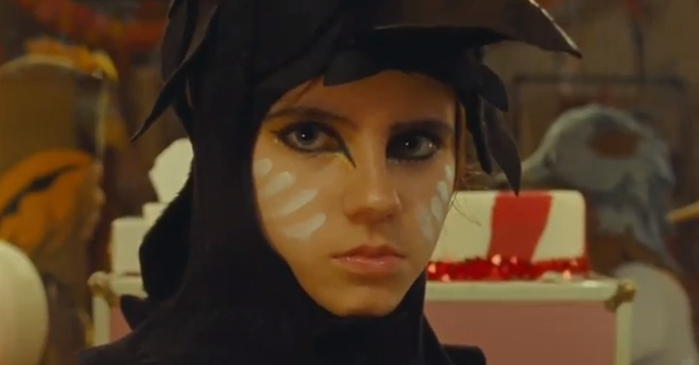 Moonrise-Kingdom-Sam-what-kind-of-bird-are-you-Suzy-I