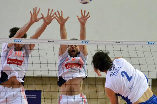 Vakifbank ganha do Besiktas por 3 a 0 durante a partida da Liga Turca de  Vôlei Feminino_