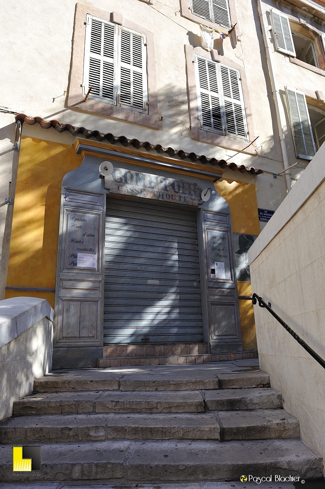 boutique ancienne du panier à marseille photo pascal blachier