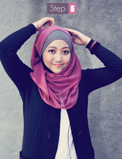 Cara Memakai Hijab Segi Empat + Gambar