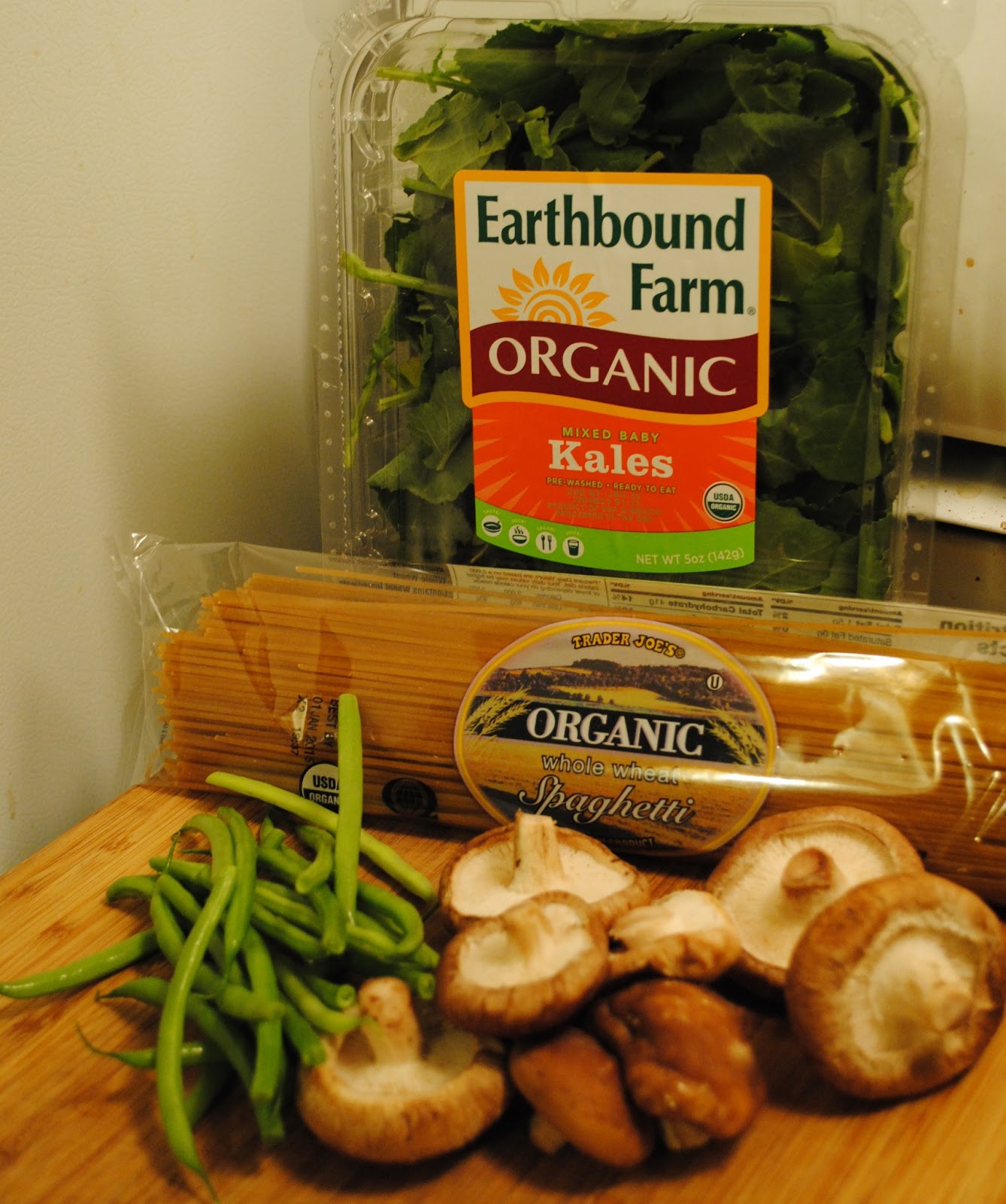 The Food Matters Project Sesame Noodles with Kale, Crab & Salmon