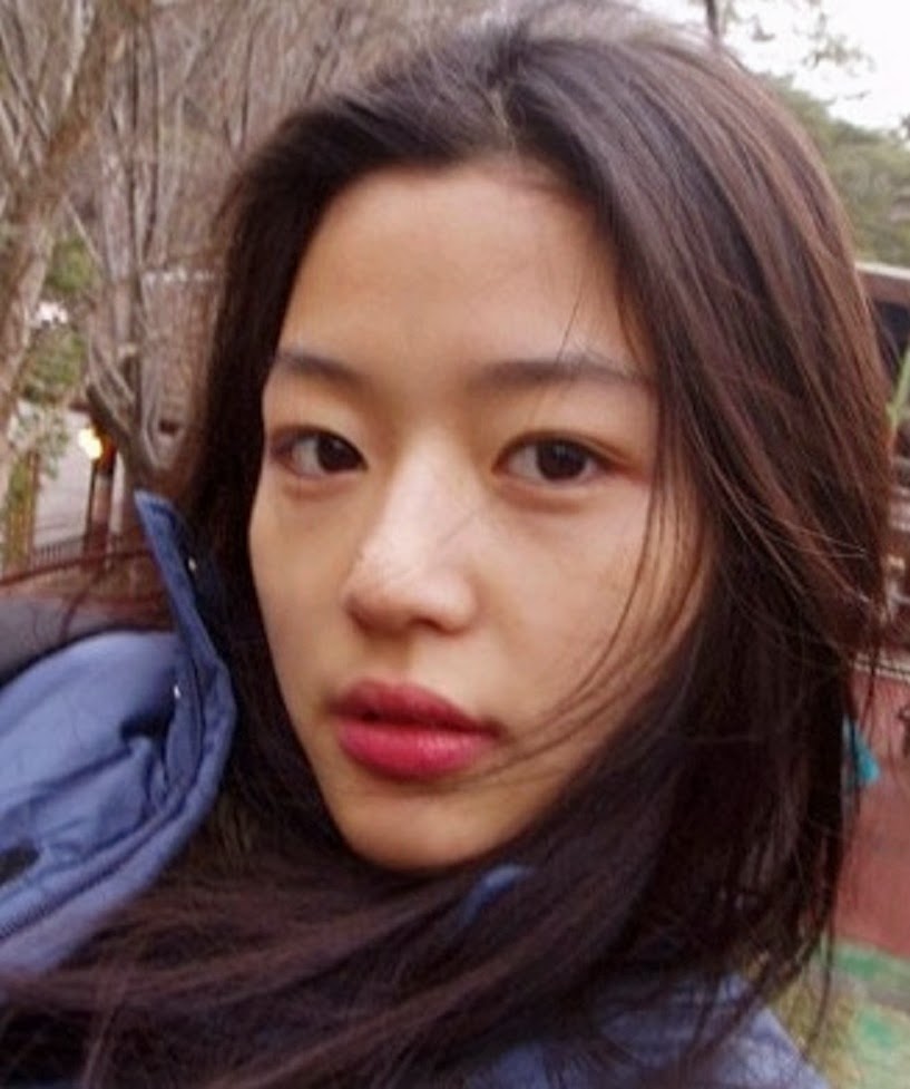 The
celeb without make-up