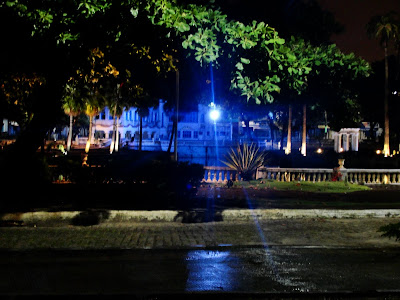 Parque da Cidade Iluminado de Azul