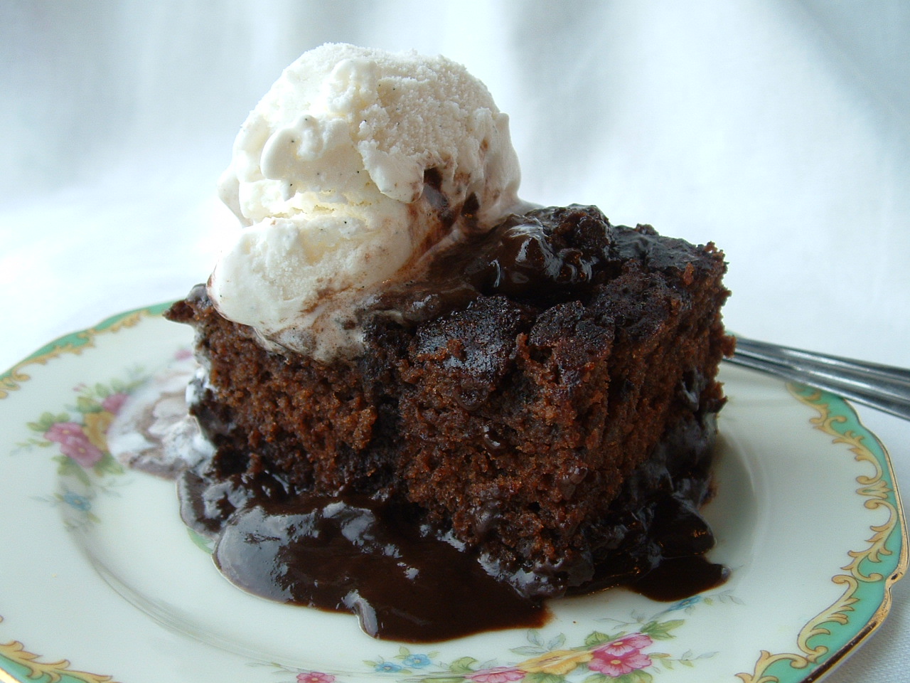 housewifery Brownie Pudding Cake