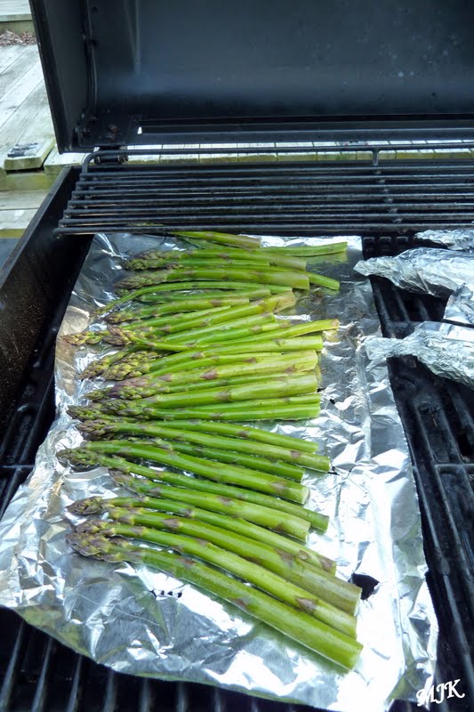 Melissa's Cuisine Grillin' Season! Grilled Asparagus