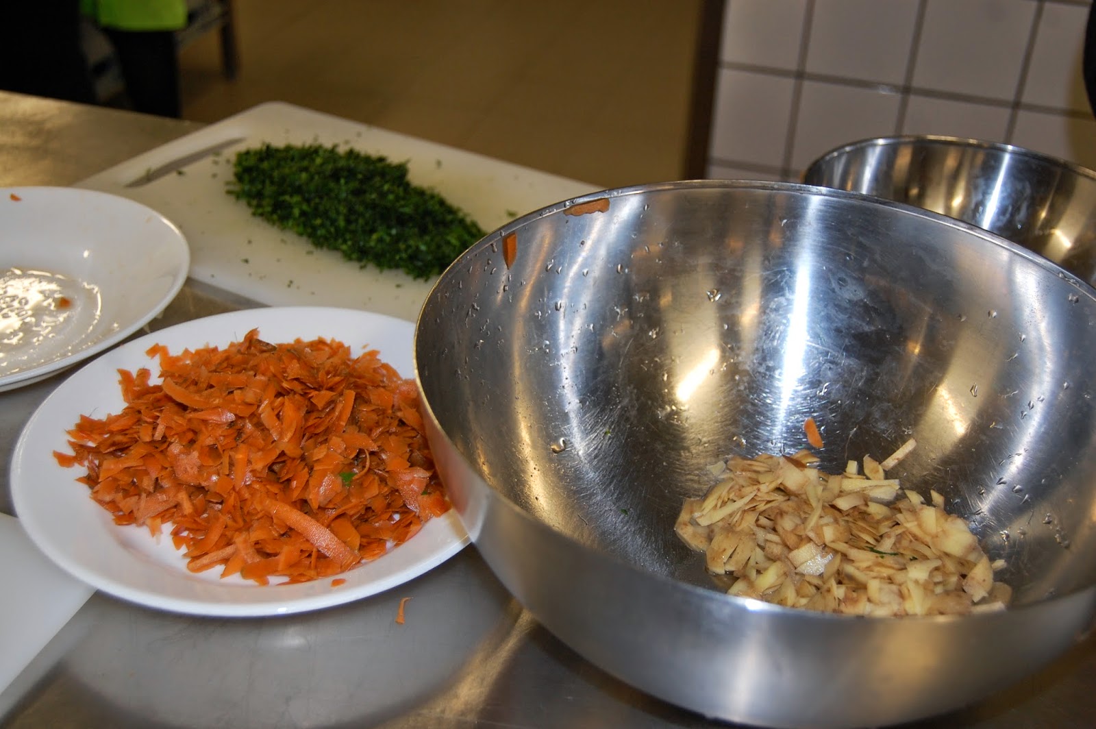 Cuisiner à l'école pour sensibiliser contre le gaspillage - La tanière de  Kyban
