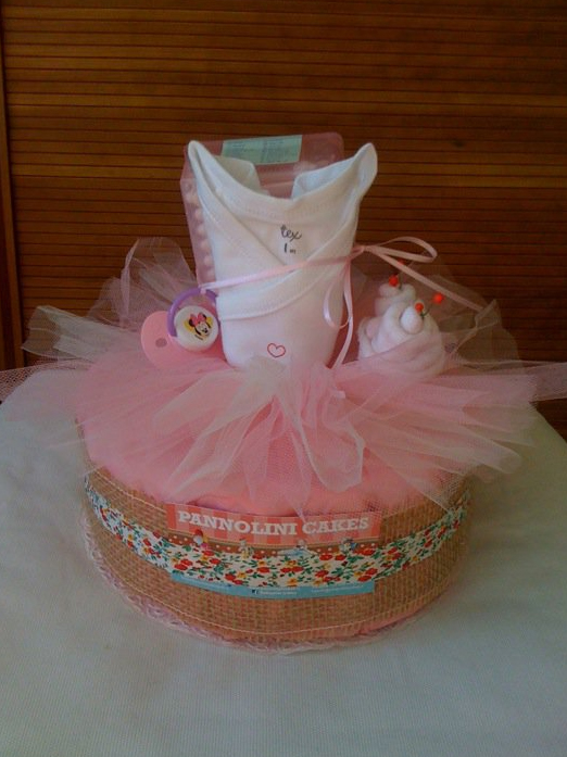 BEYZA ZEMBİL BEBEK BEZİNDEN PASTA!