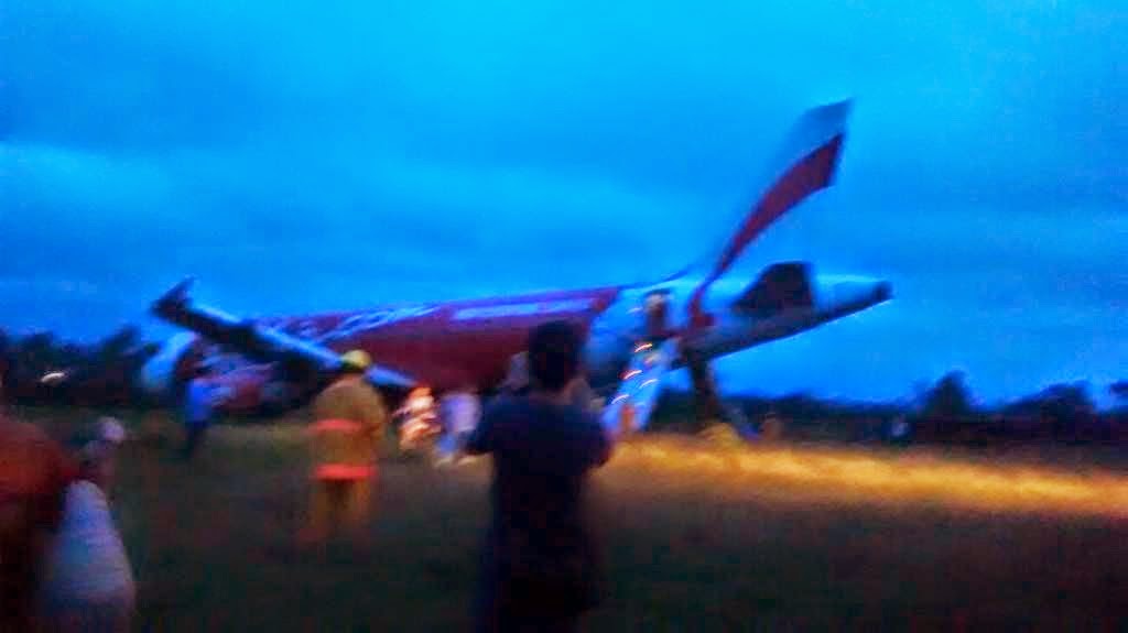Pesawat Air Asia Tergelincir di Kalibo,Filipina Pesawat Air Asia Tergelincir di Kalibo,Filipina