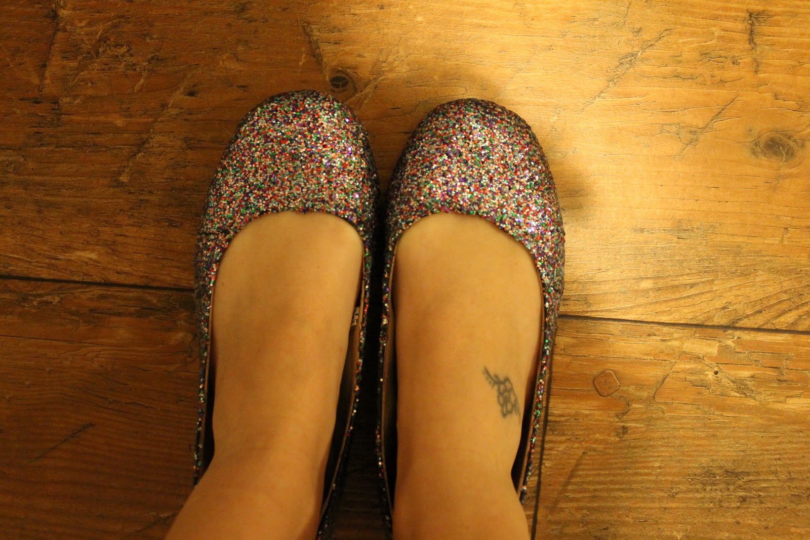 Delightful Dish DIY Glitter Flats