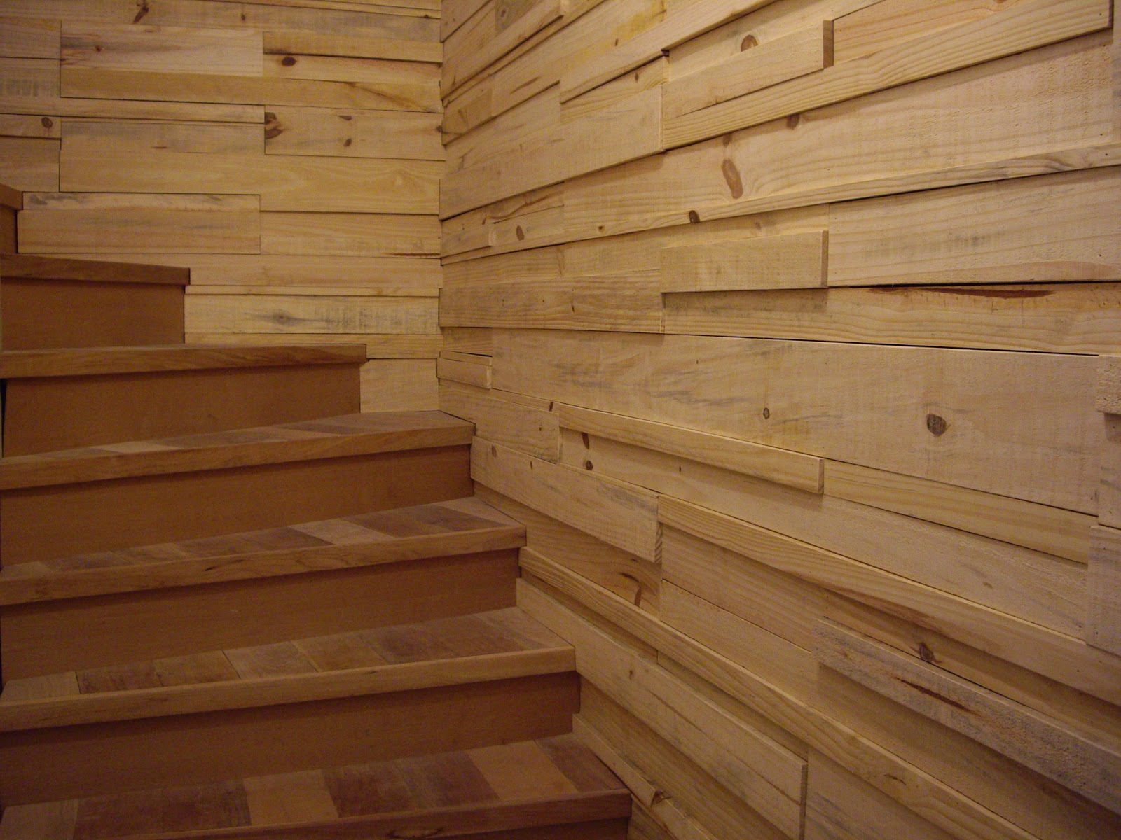 MetalarX: Escalera y revestimiento en Madera, casa Ratzmann