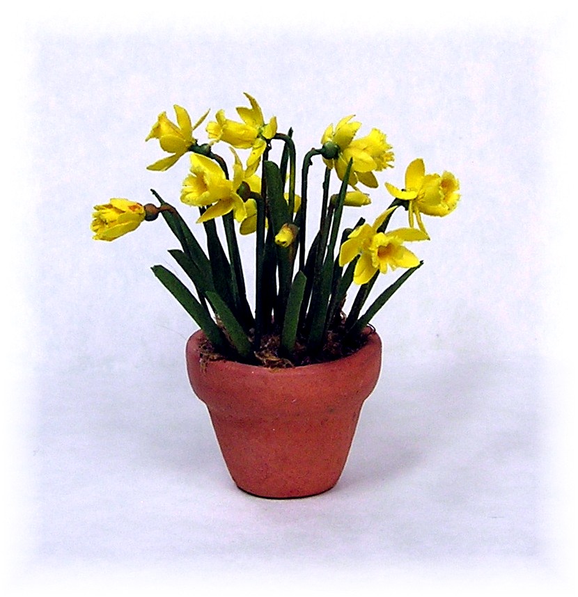 DYI DOLLHOUSE MINIATURES TRUMPET DAFFODILS