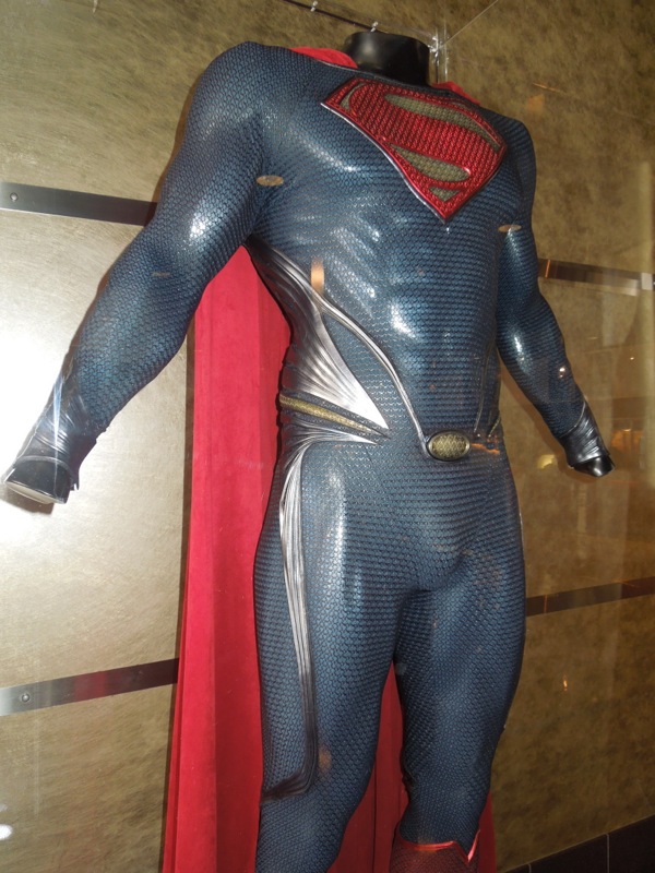 The Official Batman vs. Superman Thread - Page 2 Man+steel+superman+costume+detail