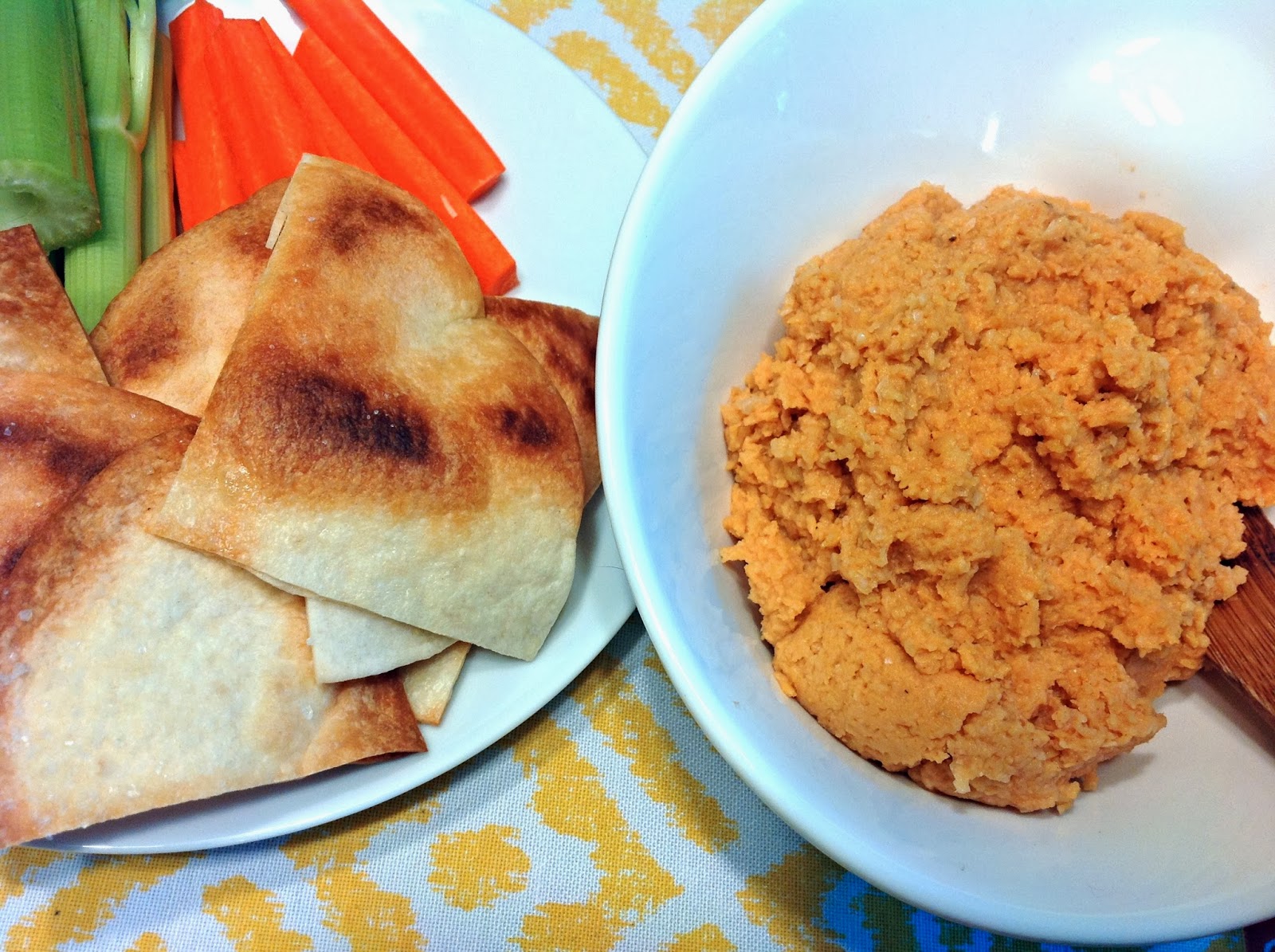 the dog mom homemade hummus and easy tortilla chips