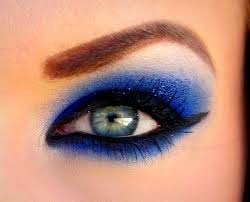maquillaje: sombras azul rey!!