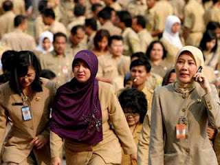 calon guru pns akan mendapatkan sertifikat sebagai guru profesional