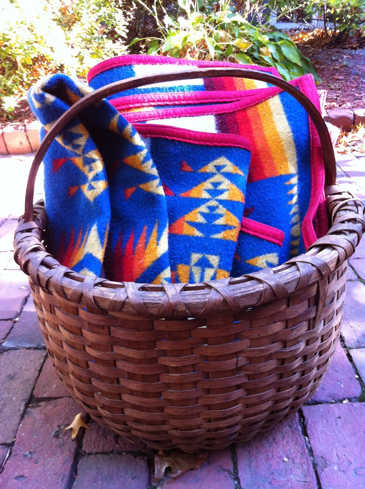 Wunderful Things 1800's Northeast Native American Black Ash Splint Basket