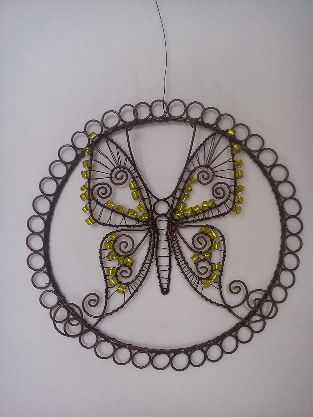 Beaded wire art, Barbed wire art, Wire weaving