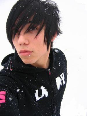 Boys Scene Emo hairstyle Pictures
