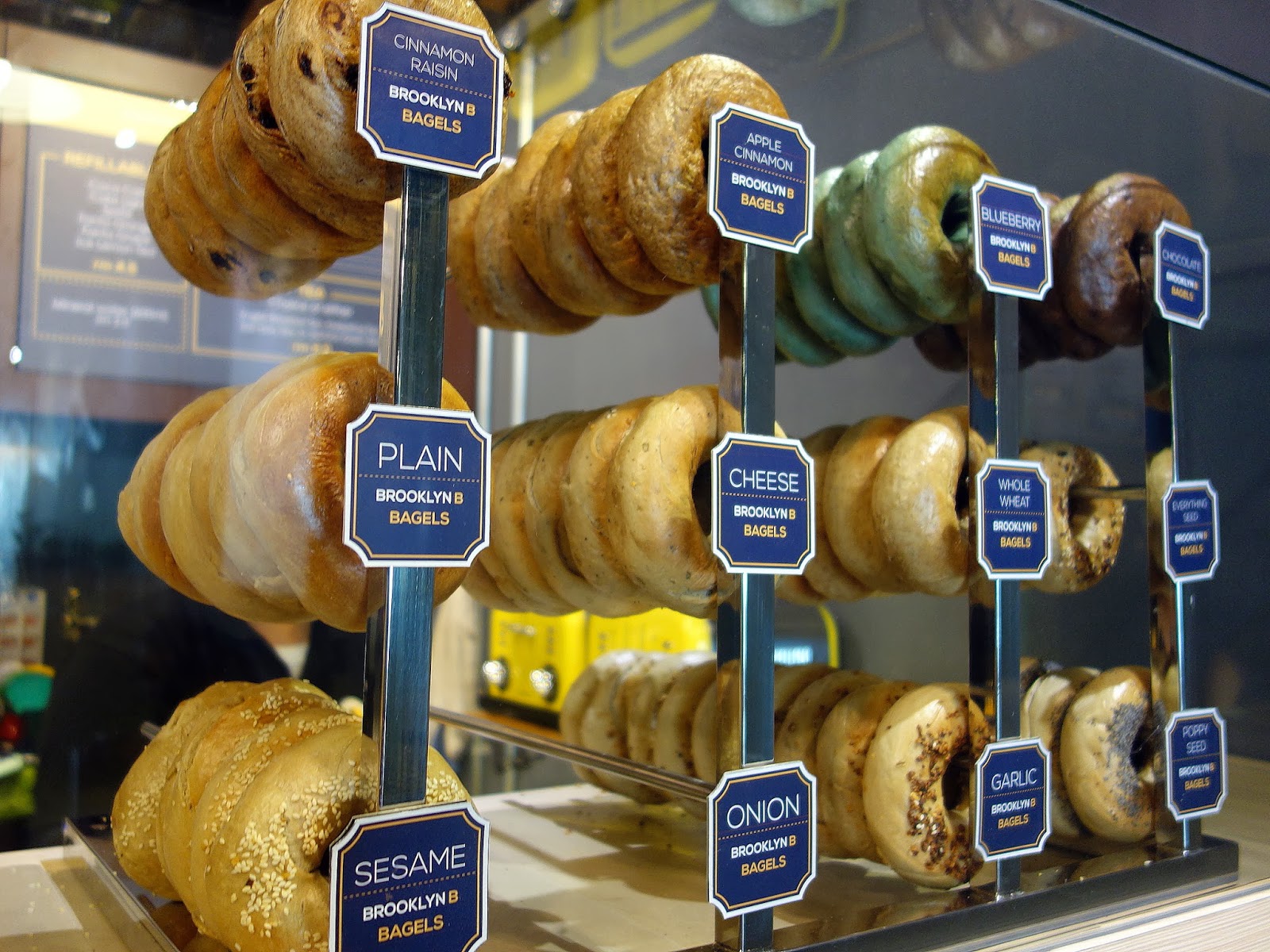 DSC04369.JPG 1,600×1,200픽셀 Bagel bakery, Bagel shop, Bagel cafe