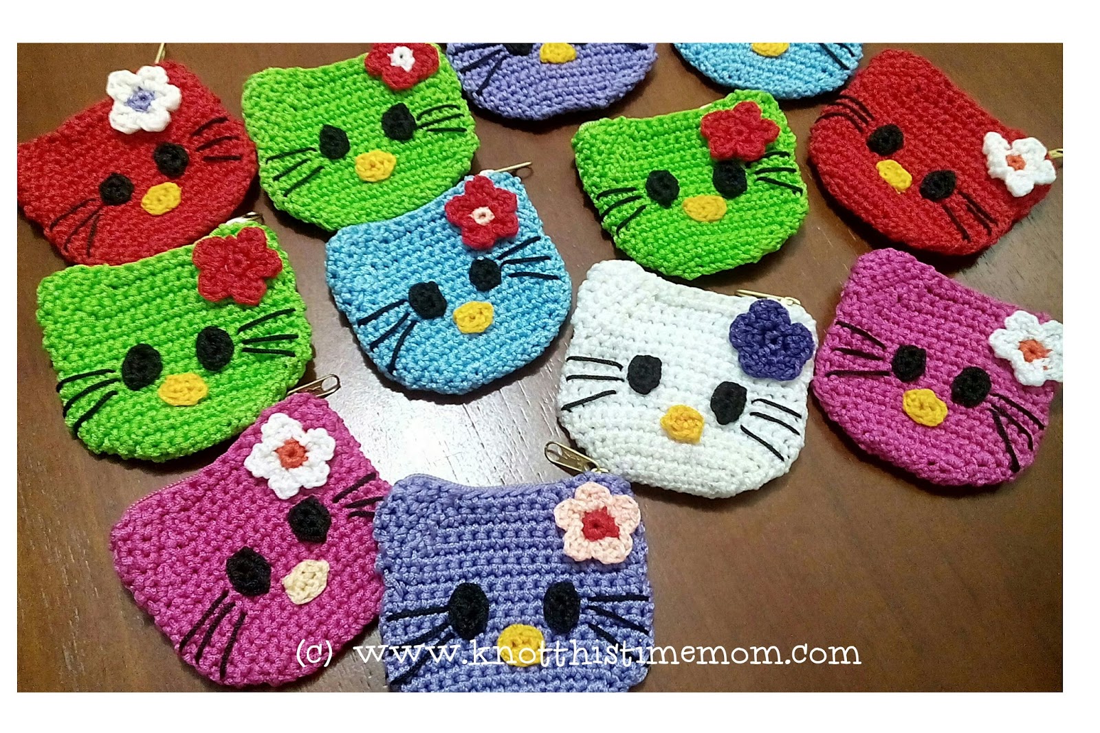 Knot This Time Mom!: Hello Kitty Change Purse