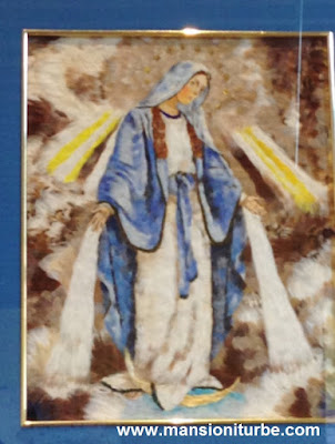 Virgen de la Medalla Milagrosa: Técnica Arte Plumario Virgen de la Medalla Milagrosa: Técnica Arte Plumario