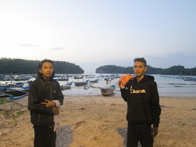 Nih keren tidak kita berdua