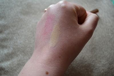 L'oreal Lumi Magique Concealer Swatch