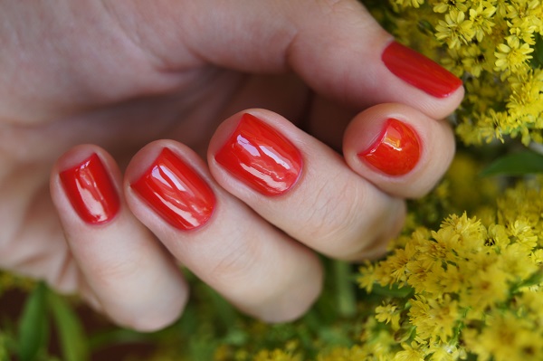 Sally Hansen - 570 Right Said Red
