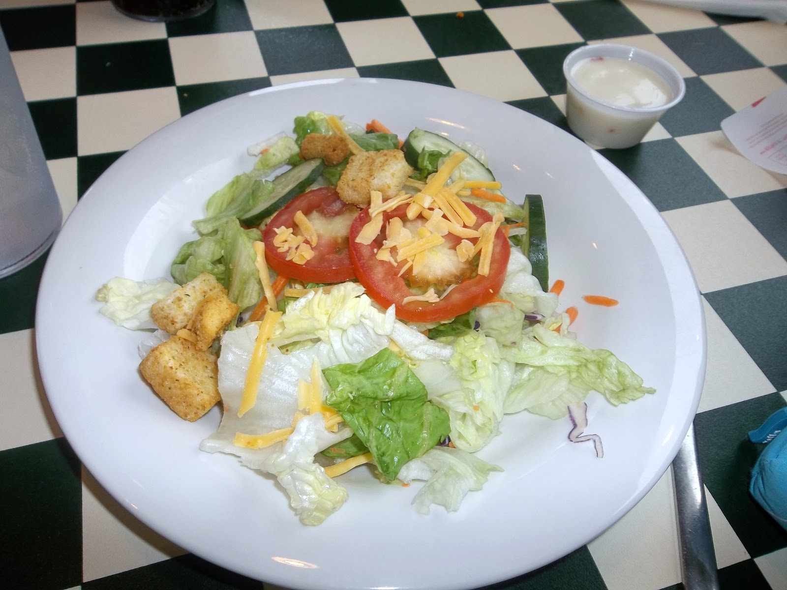 The Traveling Housewife Pizza Hut Lunch Buffet Review