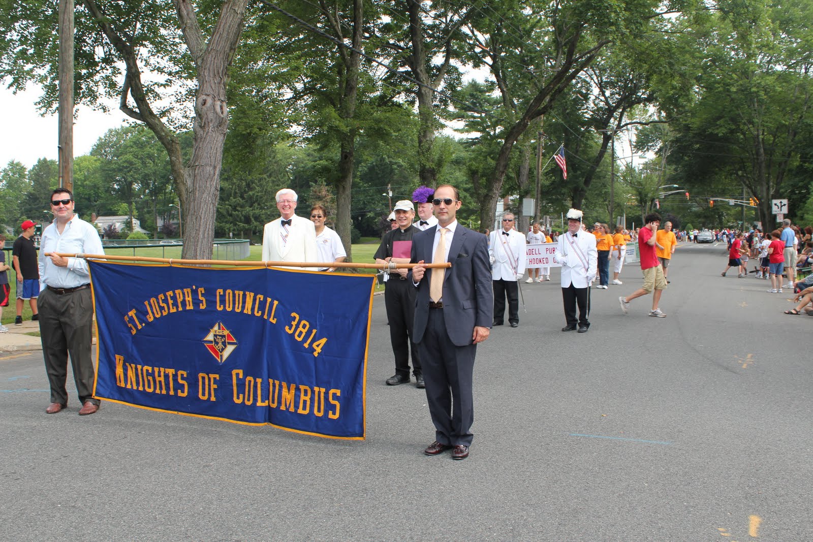 Knights of Columbus St Joseph Council 3814 Knights march at the 4th of