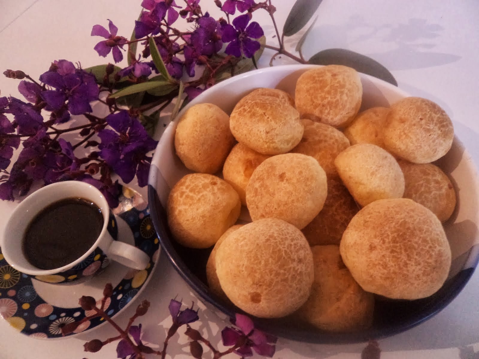 O melhor Pão de queijo da Cidade.Encomendas pelos fones:9113-4322/8856-5354