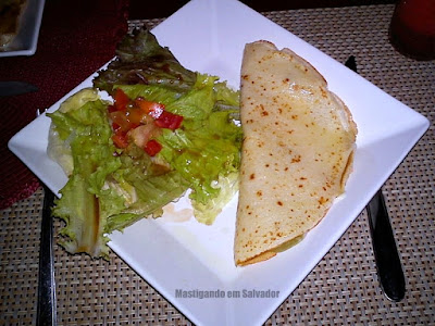 Alfafa Café e Bistrô: Crepe com Salada