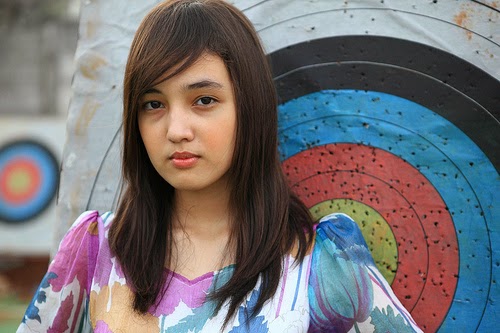 Anna Karina Gilbert Sebelum Berjilbab atau Tanpa jilbab