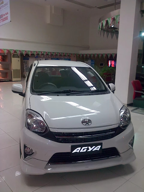 Toyota Agya Foto 4