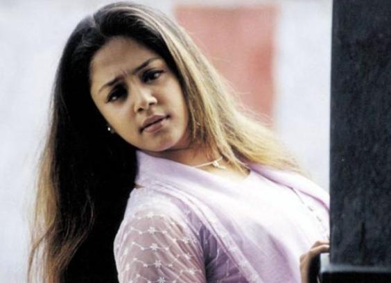 jyothika hot tamil actress jyothika hot tamil actress