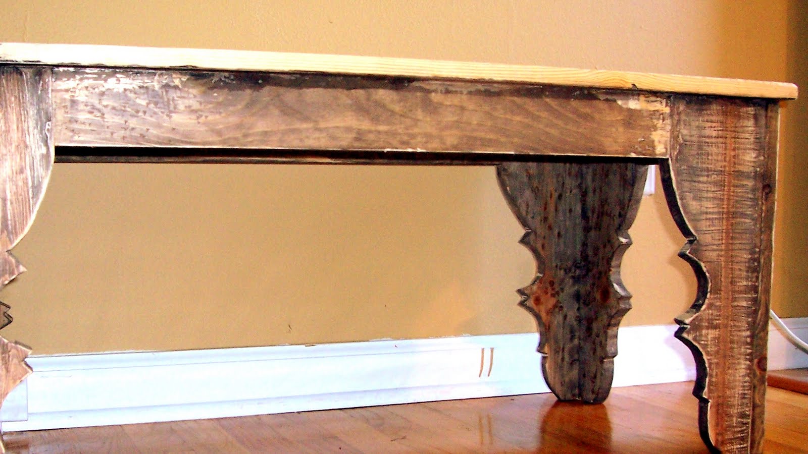 the Cre8tive Outlet DIY Coffee Table + tutorial