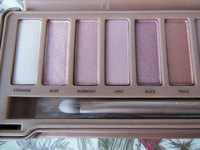 Urban Decay Naked 3 palette eye shadows close up