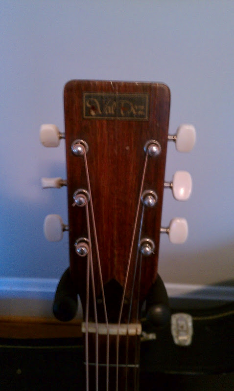 Craigslist Vintage Guitar Hunt: Val-Dez Acoustic in ...