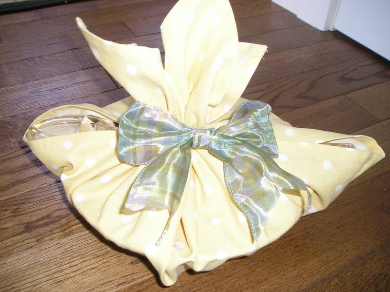 Creative "Try"als Homemade Gift For Mom Idea Salad Gift Basket With