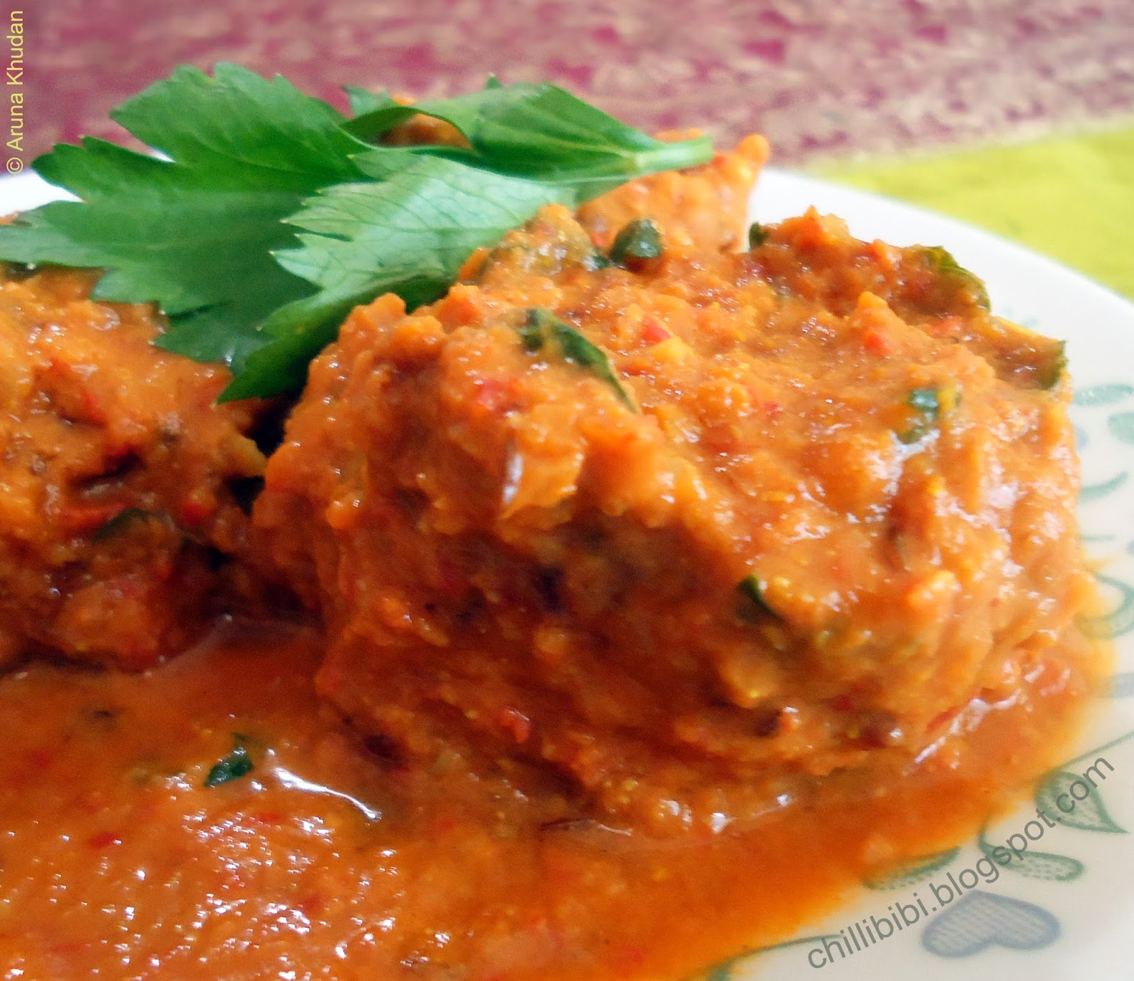Surprisingly good Fried Cabbage fritters in a tomato curry sauce