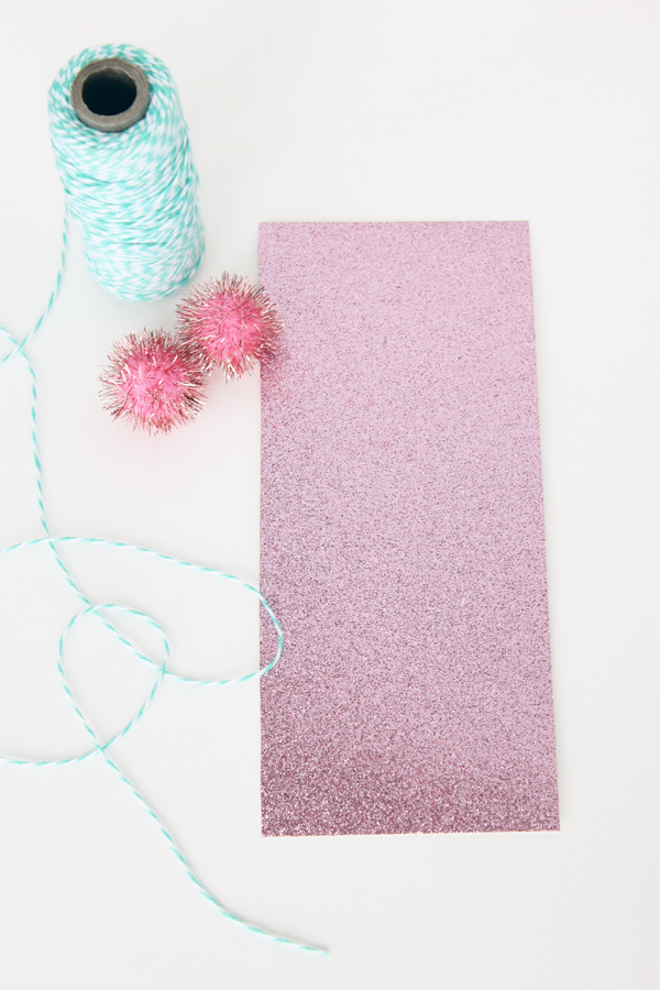 a ruffled life Glitter Envelope DIY!