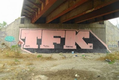 Graffiti Wall, Graffiti Street