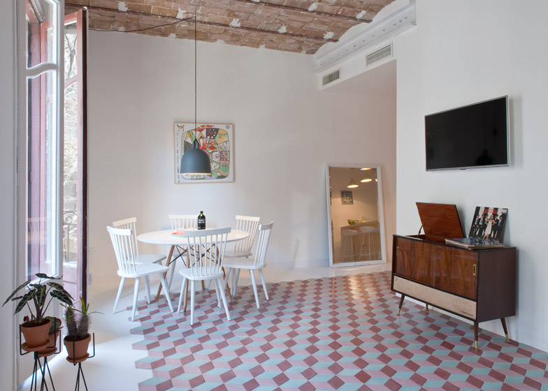 Appartamento a barcellona dai colori vivaci in stile art nouveau ... Colori da interno casa