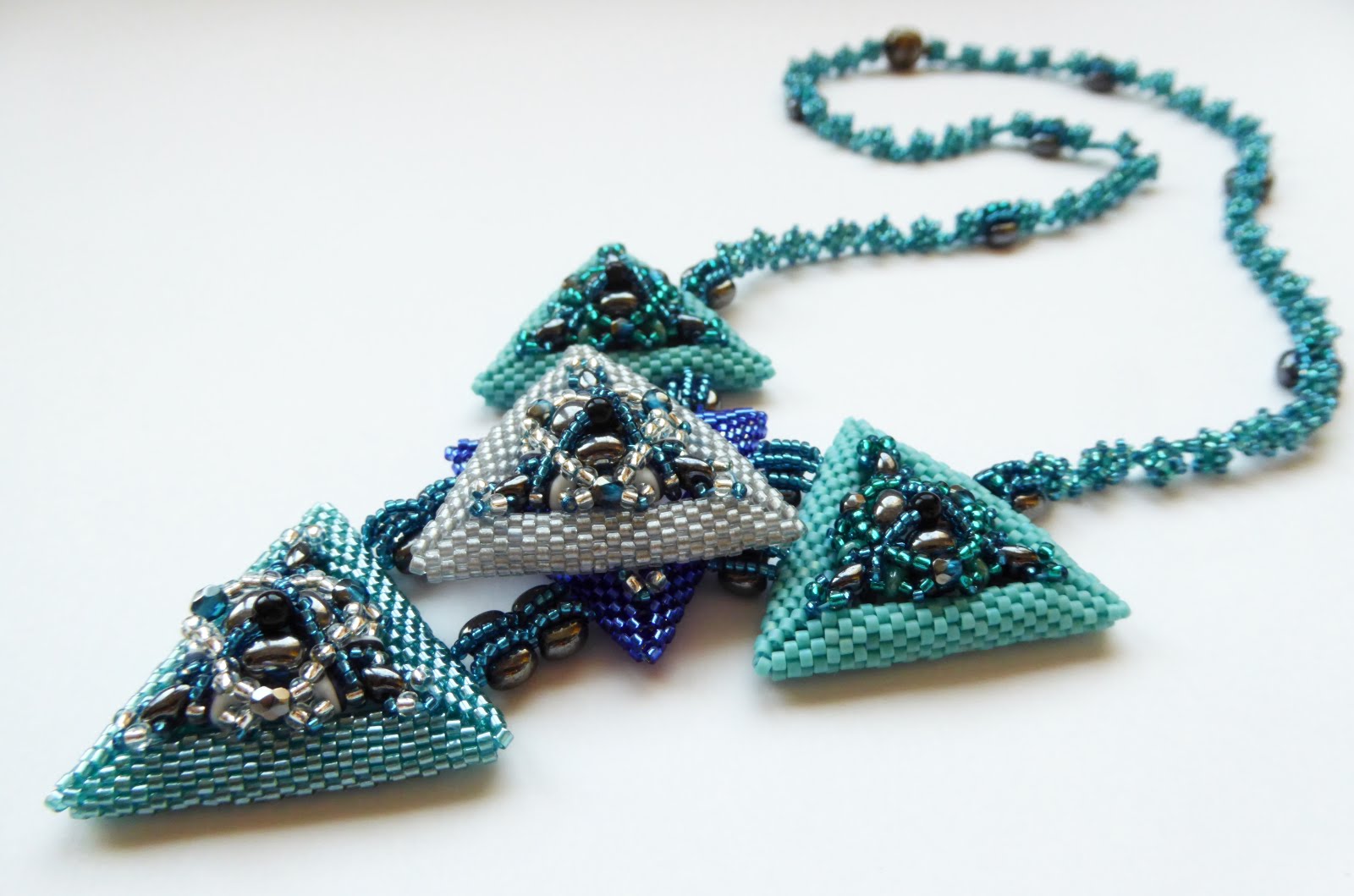 Halskette "Fancy Triangle"