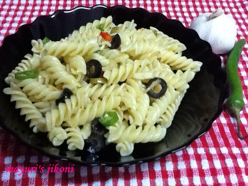 Mayuri's Jikoni 262. chilli garlic pasta